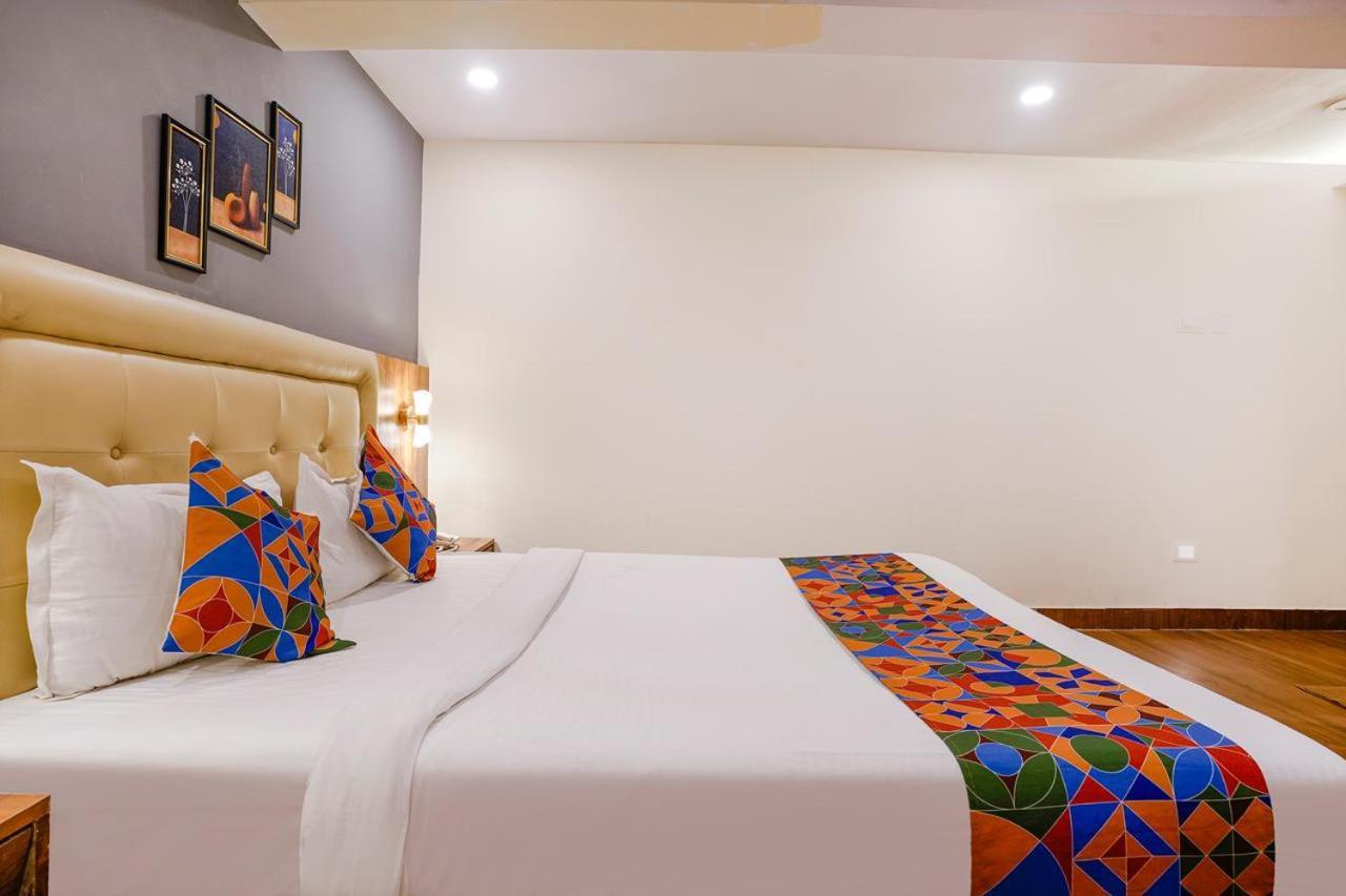 Hotel Z-A-R-A Park Goregaon West Bombaj Zewnętrze zdjęcie